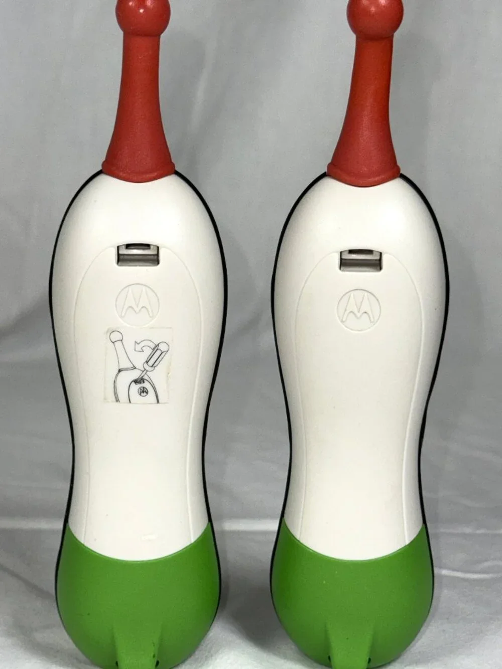 Motorola Disney Pixar Electronics Buzz Friends 2-Way FRS Radios Walkie-Talkies - Picture 3 of 7